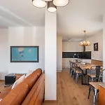 Ecrin - By Emerald Daire Alpe d'Huez